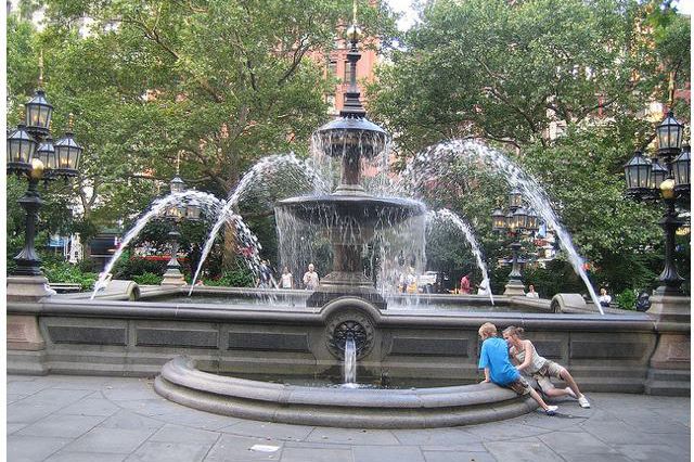 City Hall Park's fountain